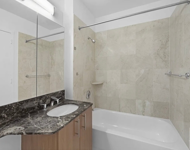 East 92 Street - Photo Thumbnail 15
