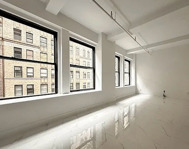 248 West 35th Street - Photo Thumbnail 1