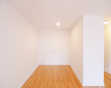 171 East 89th Street - Photo Thumbnail 5
