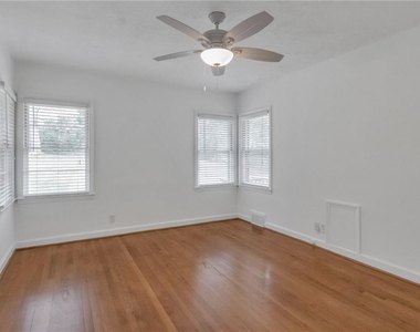 2032 Garden Circle - Photo Thumbnail 7