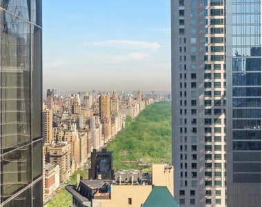 230 W 56th St - Photo Thumbnail 1