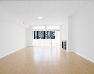 729 S Hobart Boulevard - Photo Thumbnail 1