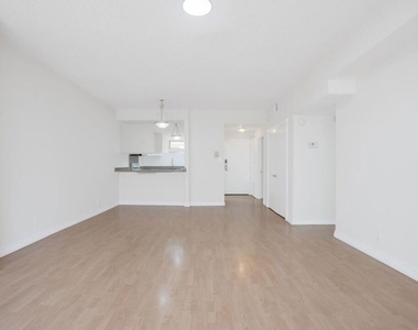 729 S Hobart Boulevard - Photo Thumbnail 11