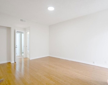 729 S Hobart Boulevard - Photo Thumbnail 20