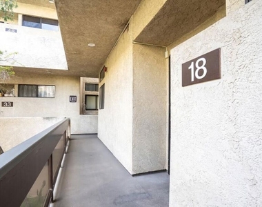 729 S Hobart Boulevard - Photo Thumbnail 25