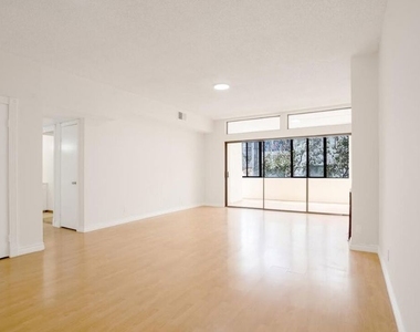 729 S Hobart Boulevard - Photo Thumbnail 7