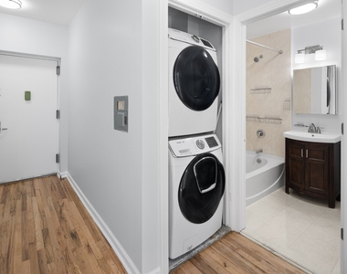 61 Lenox Avenue - Photo Thumbnail 7
