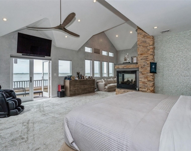 319 Harbor Drive - Photo Thumbnail 21