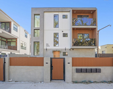 819 N Mccadden Place - Photo Thumbnail 24