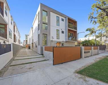 819 N Mccadden Place - Photo Thumbnail 25