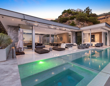 1814 N Doheny Drive - Photo Thumbnail 28