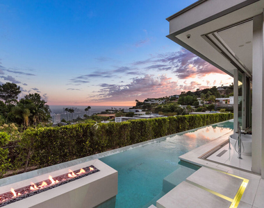 1814 N Doheny Drive - Photo Thumbnail 29