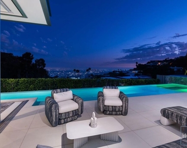1814 N Doheny Drive - Photo Thumbnail 20