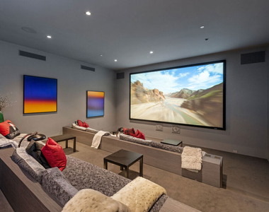 1814 N Doheny Drive - Photo Thumbnail 47