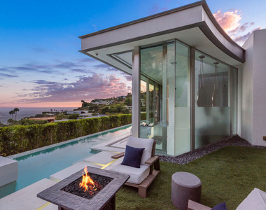 1814 N Doheny Drive - Photo Thumbnail 30