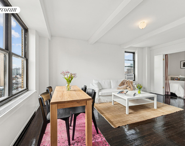 200 W 16th Street - Photo Thumbnail 1
