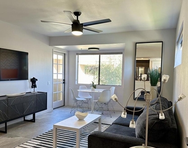 222 N Calle El Segundo - Photo Thumbnail 15