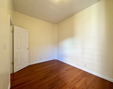 515 West 111th Street - Photo Thumbnail 8