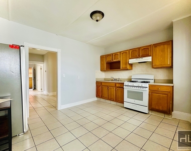Lockwood Avenue - Photo Thumbnail 1