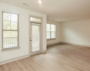 4416 Holly Springs Parkway - Photo Thumbnail 10