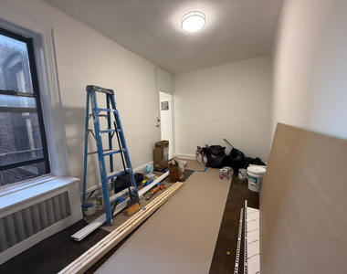 1427 York Avenue - Photo Thumbnail 1