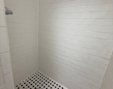 1427 York Avenue - Photo Thumbnail 12