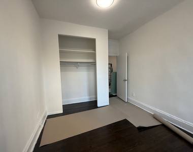 1427 York Avenue - Photo Thumbnail 8