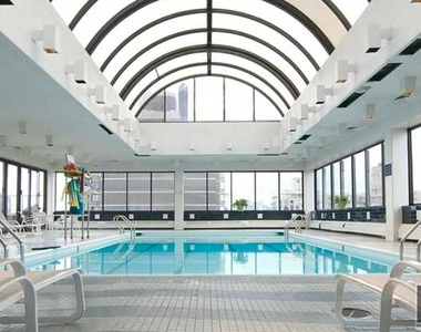 East 87th Street - Photo Thumbnail 5