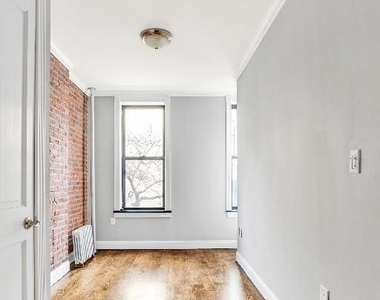 436 West 52nd Street - Photo Thumbnail 3