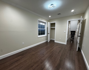 418 Beach 38th Street - Photo Thumbnail 15