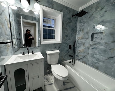 418 Beach 38th Street - Photo Thumbnail 5