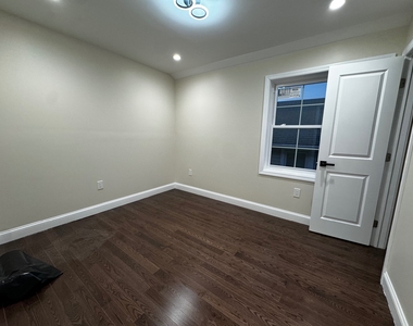418 Beach 38th Street - Photo Thumbnail 7