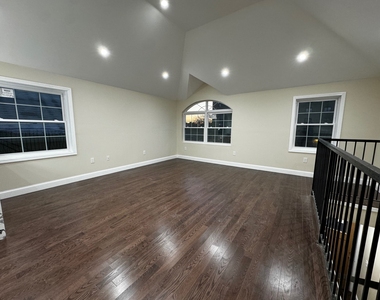 418 Beach 38th Street - Photo Thumbnail 1
