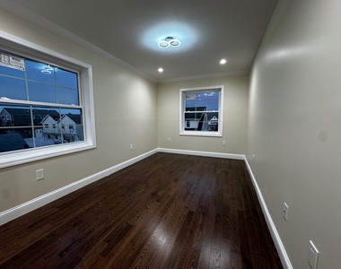 418 Beach 38th Street - Photo Thumbnail 12