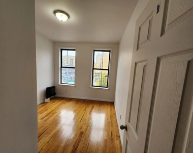 569 West 171st Street - Photo Thumbnail 5