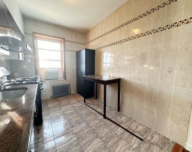 65th Street and 20th Avenue  - Photo Thumbnail 8