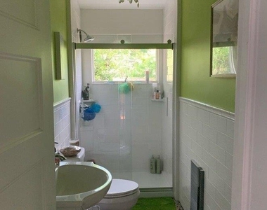 19 Champlain Street - Photo Thumbnail 7