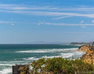 135 S Sierra Ave - Photo Thumbnail 23