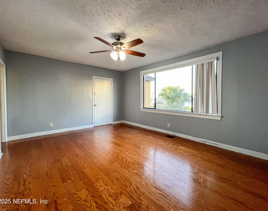 1733 River Road - Photo Thumbnail 3
