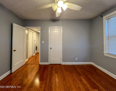 1733 River Road - Photo Thumbnail 11