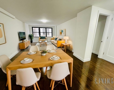 96 Fifth Avenue - Photo Thumbnail 1