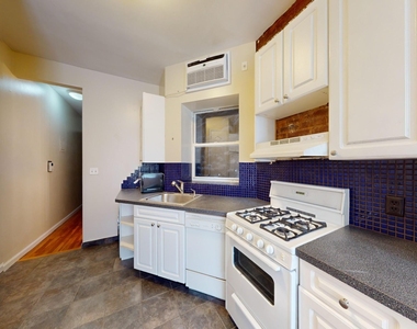 East 33rd Street - Photo Thumbnail 3