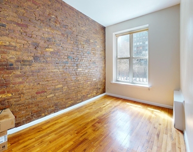East 33rd Street - Photo Thumbnail 0