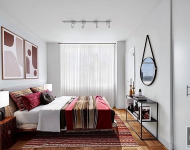 East 75th Street - Photo Thumbnail 1