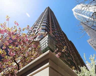 East 39th Street - Photo Thumbnail 4