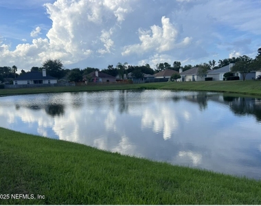 1024 Ardmore Street - Photo Thumbnail 3