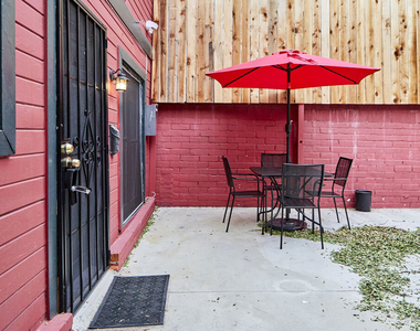 6026 1/2 Barton Avenue - Photo Thumbnail 16