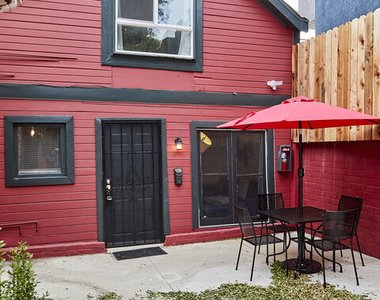 6026 1/2 Barton Avenue - Photo Thumbnail 17