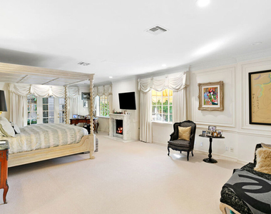 1118 San Ysidro Drive - Photo Thumbnail 13
