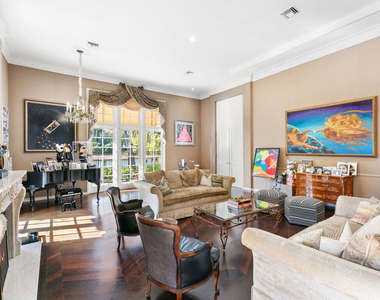 1118 San Ysidro Drive - Photo Thumbnail 4
